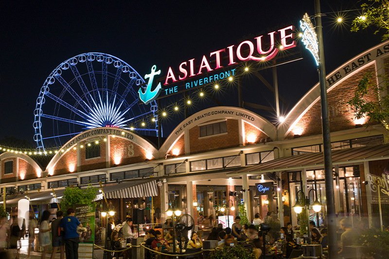 Asiatique: Bangkok’s Iconic Landmark by the Chao Phraya River